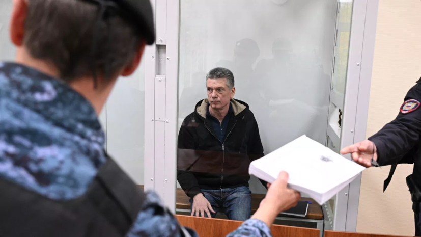 Экс-кадровика Минобороны Кузнецова приговорили к 12 годам колонии
