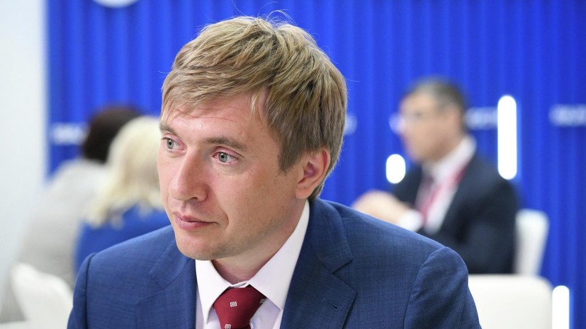 Захарова отреагировала на санкции Канады против Гурова и Куренкова