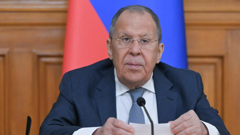 Лавров удивил журналиста на саммите БРИКС своими силовыми показателями