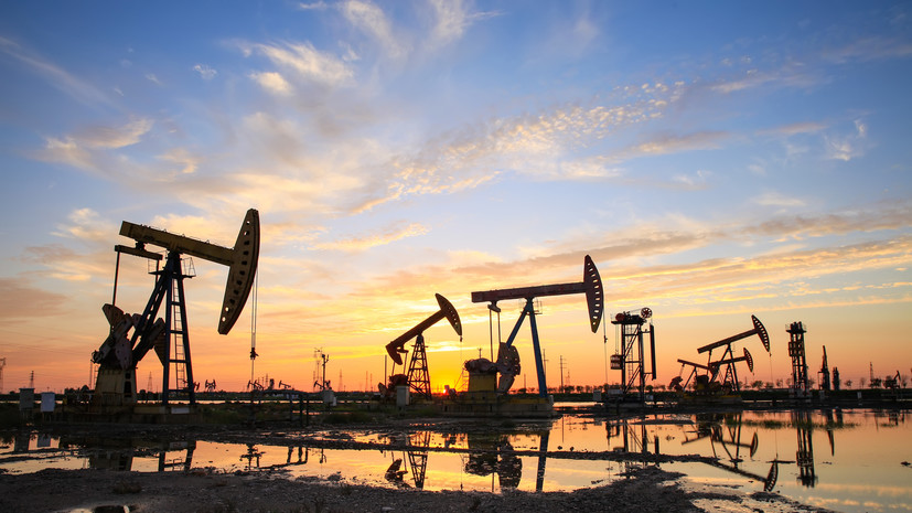 FT: Польша лишилась почти $400 млн при попытке купить нефть за криптовалюту