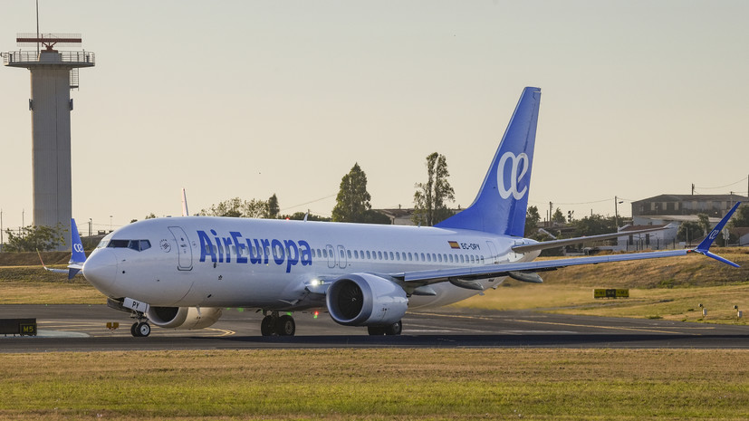Fararu: в Иране совершил аварийную посадку самолёт Boeing 737