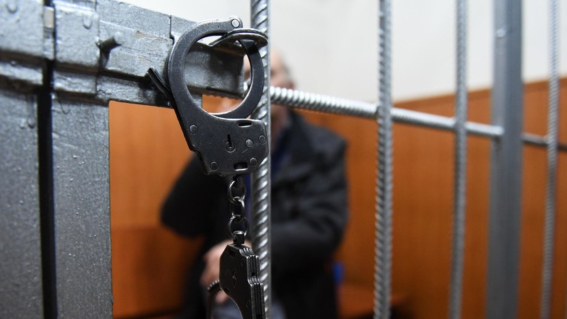 Защита Вислобокова просит изменить обвинение по делу о тушёнке
