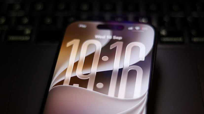 Шадаев: Минцифры обсуждает с Apple подключение 5G на iPhone в России