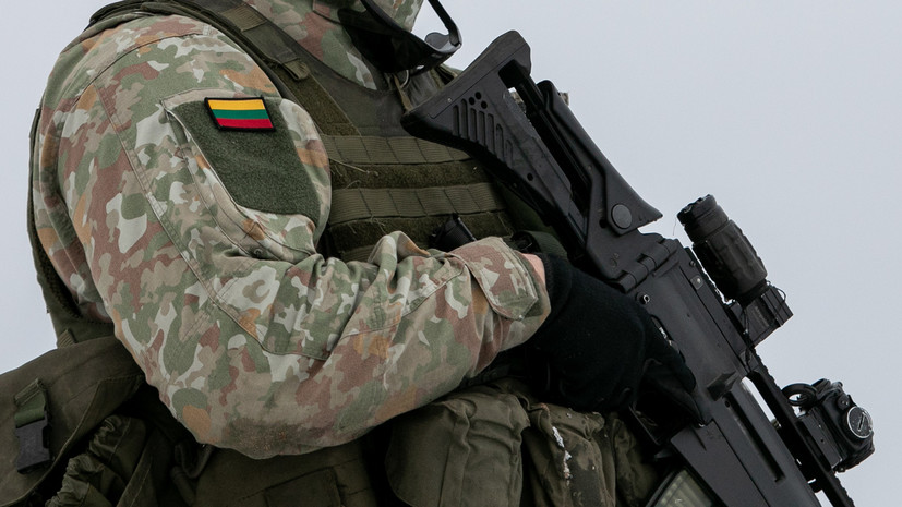 Литовские власти намерены ввести всеобщий воинский призыв к 2030 году
