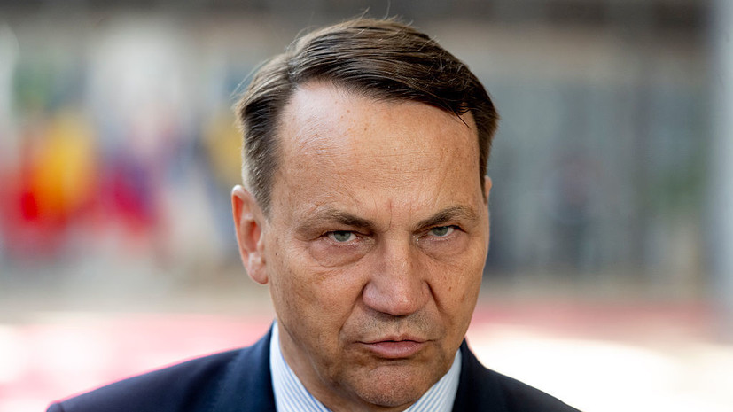 Wiadomości: Cикорский попал в скандал из-за оправдания действий УПА
