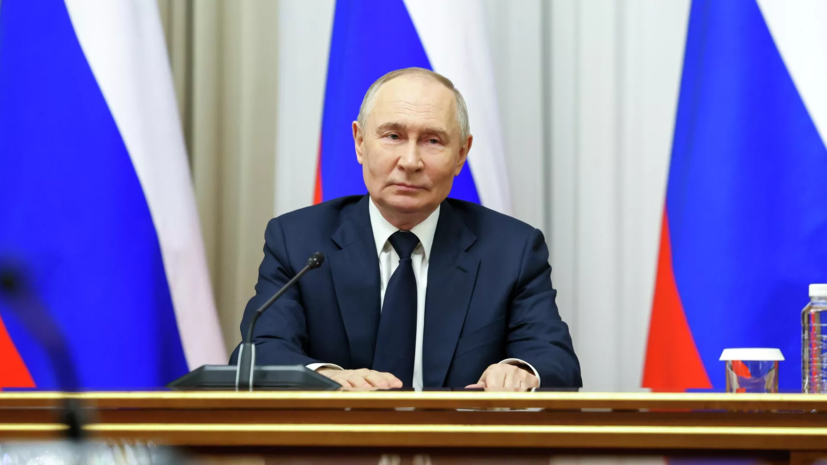 Путин предложил россиянину сделать подарок жене на сэкономленные на ЖКХ деньги