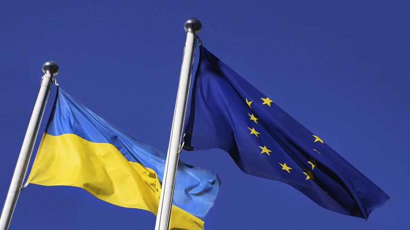 Bloomberg: ЕС потребовал реформ от Киева на встрече с фон дер Ляйен