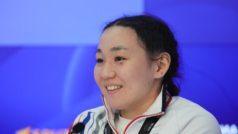 Россиянка Меденова завоевала бронзовую медаль на чемпионате Европы по боксу