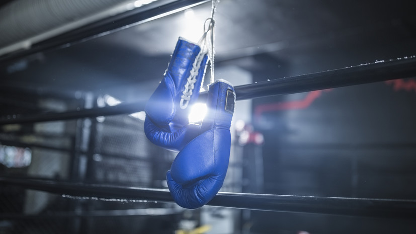 Жуков призвал World Boxing наказать украинку, ушедшую с награждения россиянки на ЧЕ