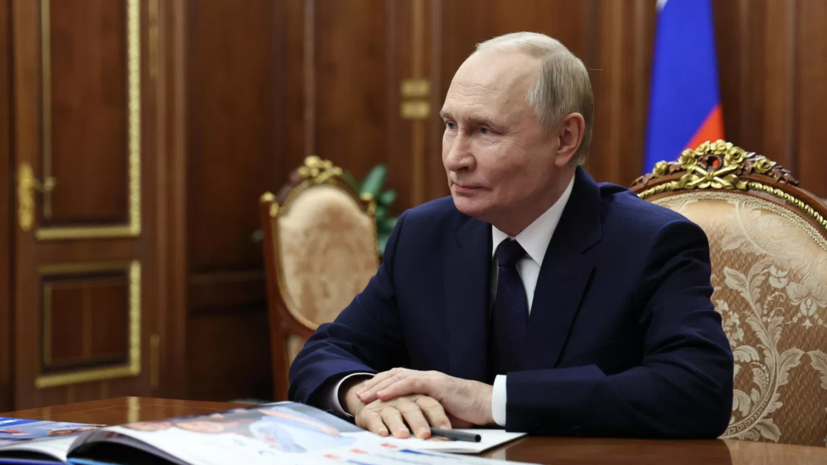 Путин отметил огромную работу по проведению выборов в России