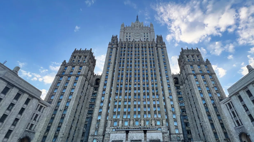 МИД назвал любые подразделения иностранных войск на Украине законной целью