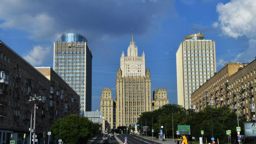 Временного поверенного в делах Венгрии в России 1 октября вызвали в МИД