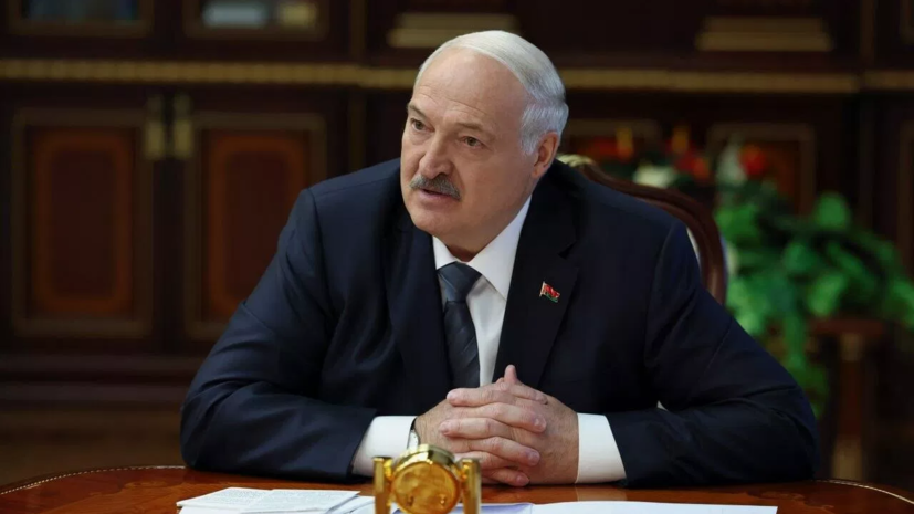 Лукашенко: белорусы никогда не позволят стрелять в спину россиянам