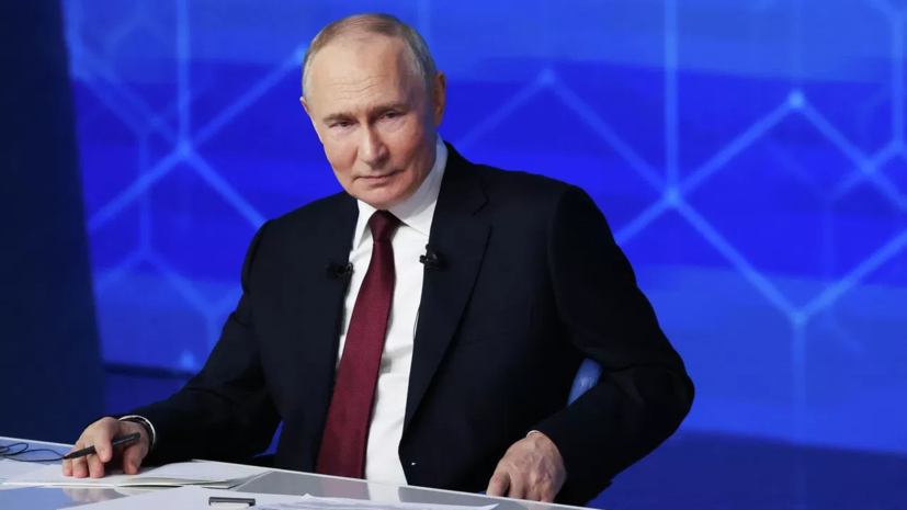 Песков заявил о начале подготовки к прямой линии Путина