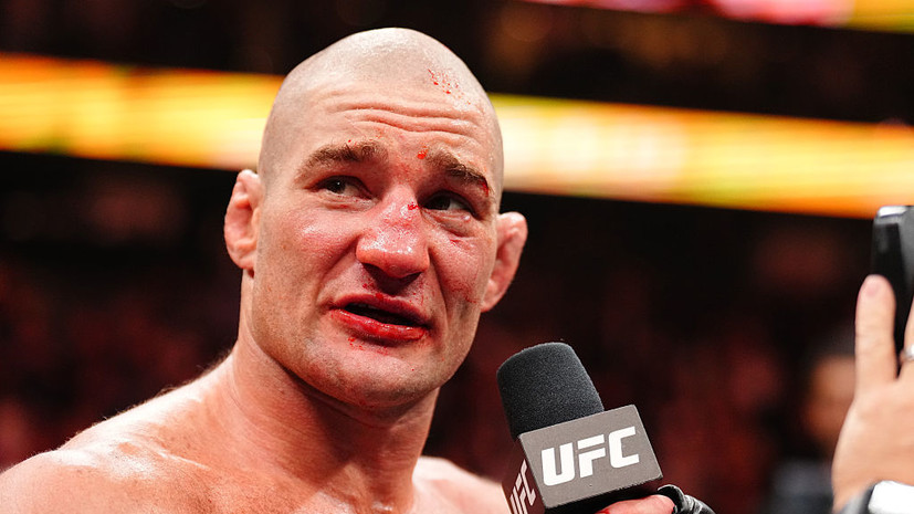 Стрикланд готов отказаться от пояса UFC: Макгрегор получает $30 млн за 30 секунд боя