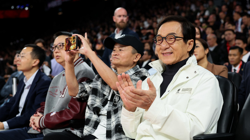 Джеки Чан стал звездой ужина в честь NBA China Games
