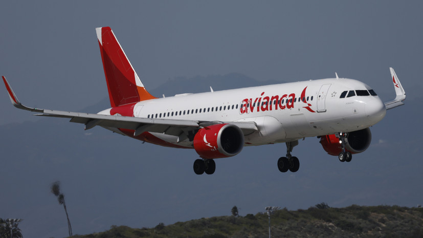 CBS: восемь человек пострадали из-за турбулентности на борту рейса Avianca в США