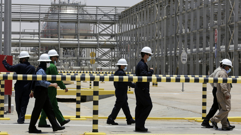 Bloomberg: Saudi Aramco в ноябре поставит нефть в Европу в полном объёме