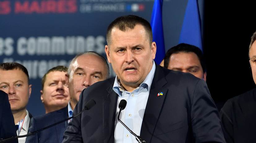 Мэр Днепропетровска покинул Украину из-за антикоррупционного расследования