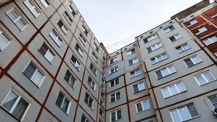 Прохожие в Москве спасли мальчика, выпавшего из окна четвёртого этажа