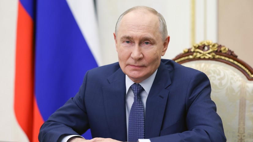 Путин выступил за бесплатный показ школьникам фильмов об истории России