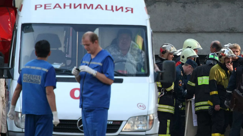 Шесть человек погибли при столкновении поезда с микроавтобусом в ЕАО