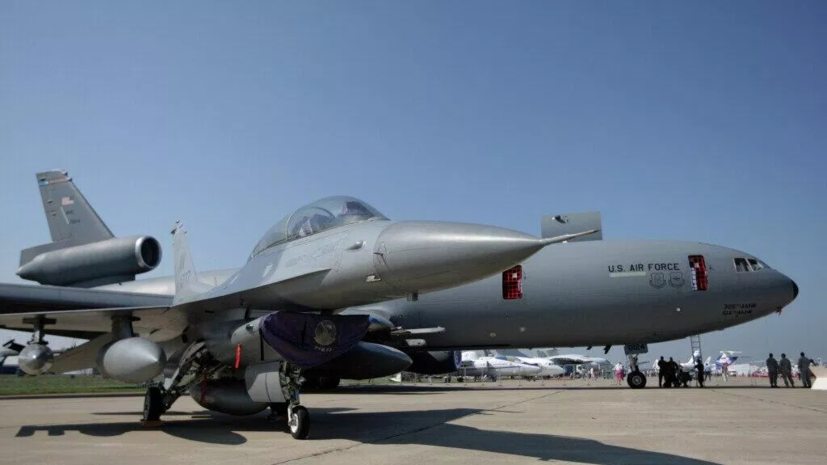 Rzeczpospolita: в Польше не хватает пилотов для истребителей F-16