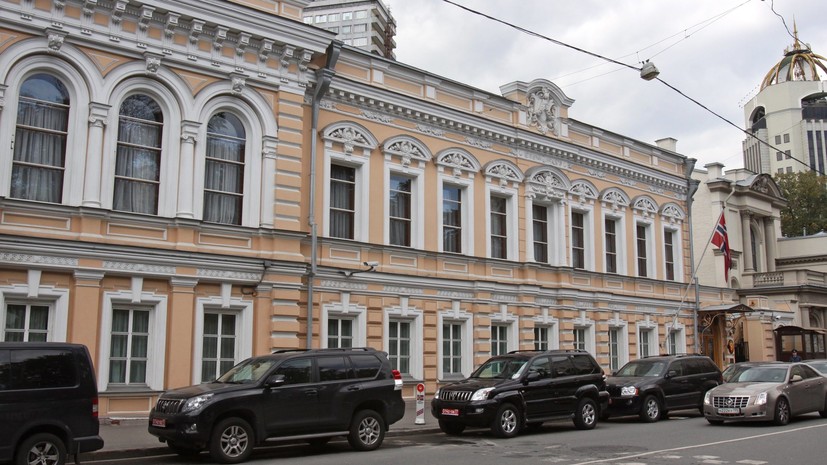 В Москве начали реставрировать фасады главного дома усадьбы Грачёвых
