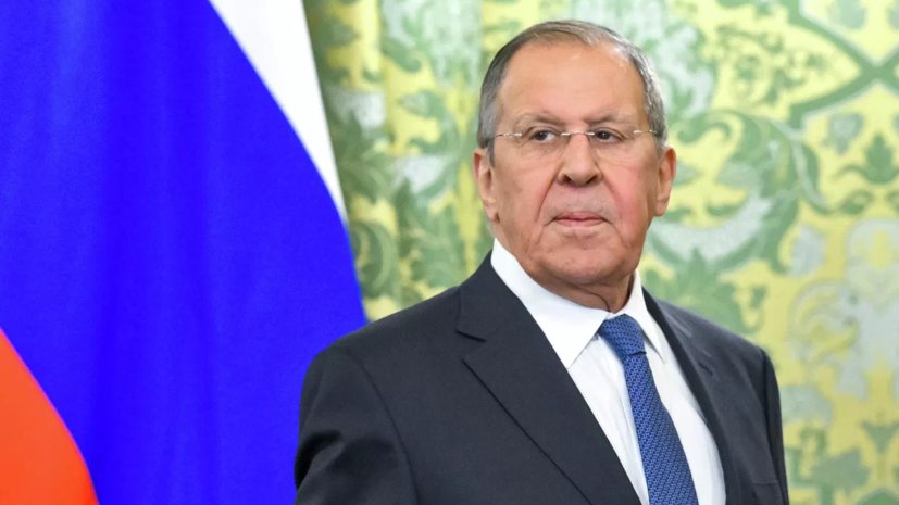 Лавров заявил об успешном развитии отношений России и Алжира