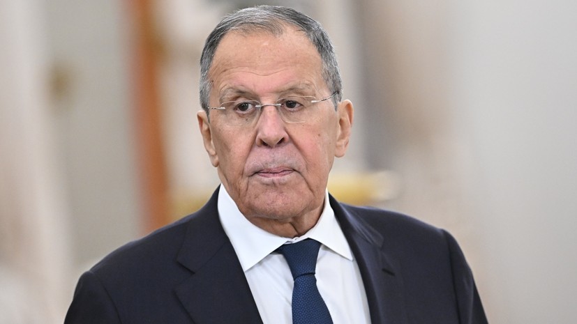 Лавров провёл встречу с главой МИД Японии на полях СМИД G20