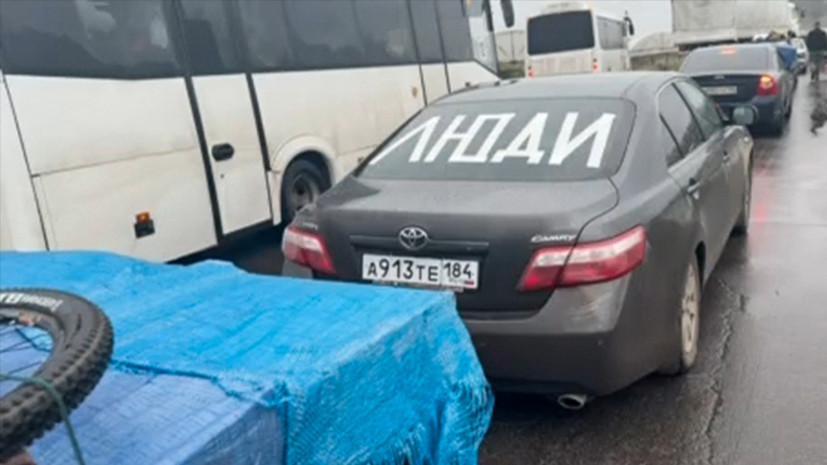 Врачи приступили к осмотру эвакуированных жителей Алешек