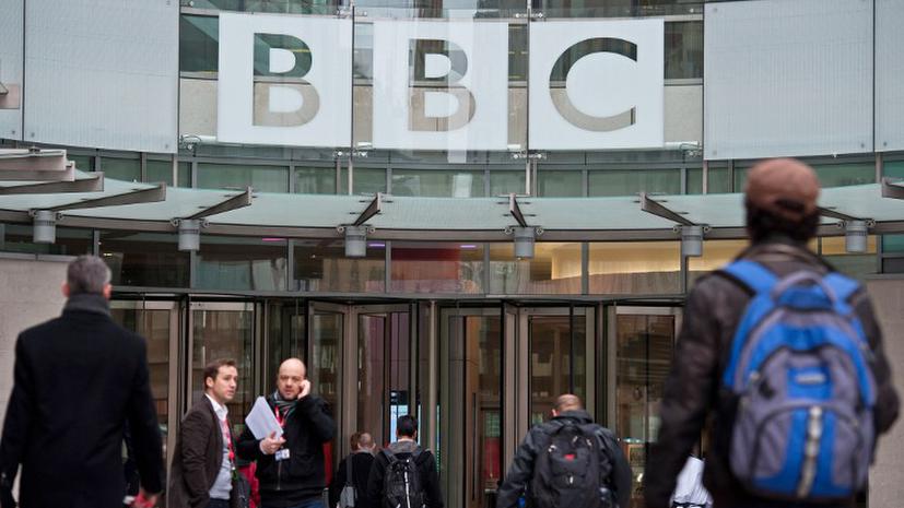 Глава новостной службы BBC ушла в отставку из-за «дела Сэвила»