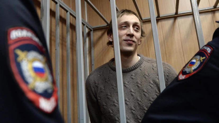 Прокуратура просит приговорить Павла Дмитриченко к девяти годам тюрьмы за покушение на Сергея Филина