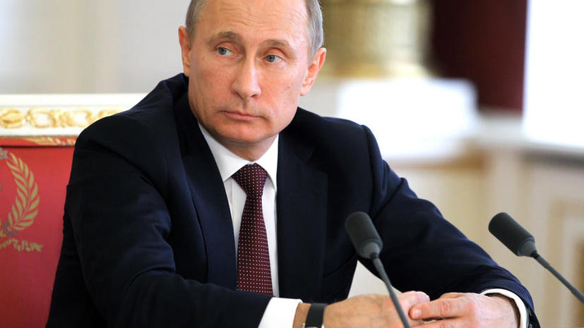 Владимир Путин поручил разработать закон о предоставлении гражданства России соотечественникам