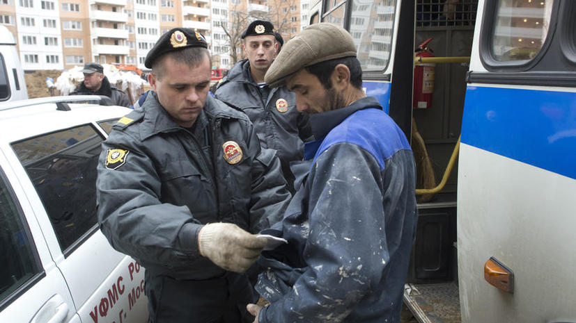 Более 50 мигрантов задержаны в ходе рейда в московском ресторане