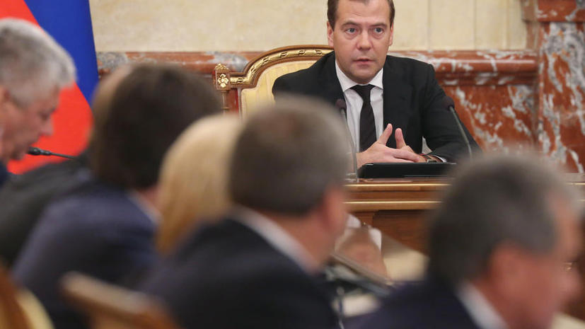 Дмитрий Медведев распорядился создать единую базу данных обо всех вузах страны