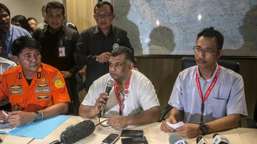 Операция по поиску пропавшего малайзийского лайнера компании AirAsia возобновлена