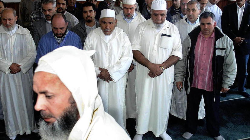 Бельгийским полицейским приказано выслеживать бородатых мусульман