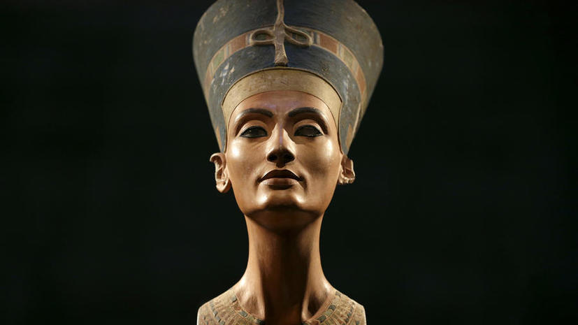 Загадки Луксора: археологи продолжают поиски гробницы Нефертити