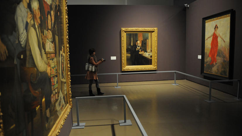 Посетителей выгнали из французского музея «за ужасный запах»