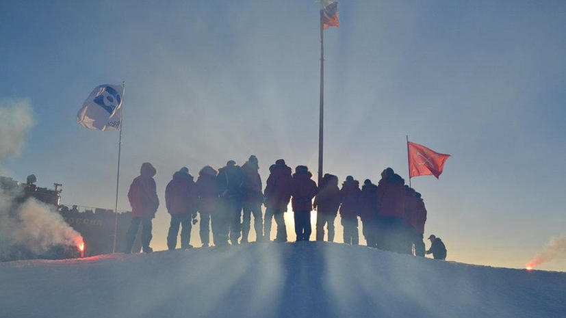 Российская дрейфующая арктическая станция «Северный полюс — 2015» официально начала работу