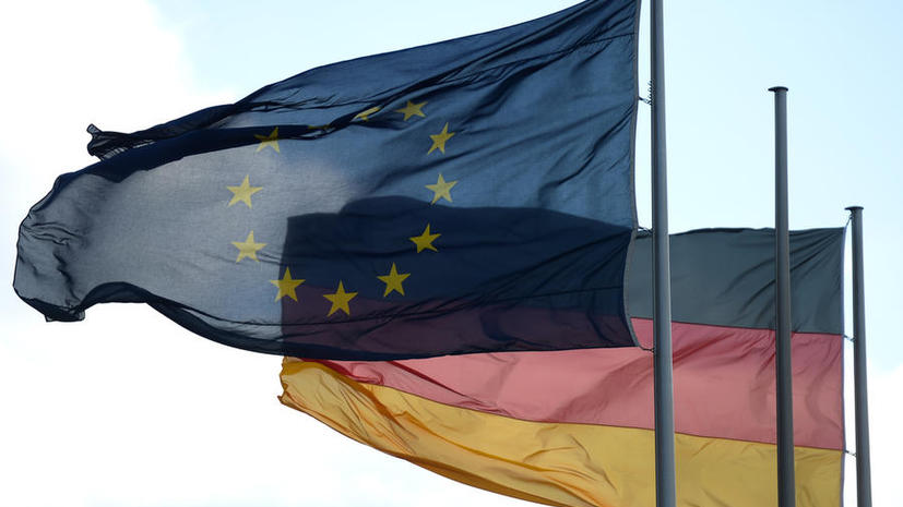 Немецкие СМИ: Вслед за Шенгеном может исчезнуть и евро