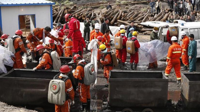 Взрыв газа на китайской шахте убил 28 человек