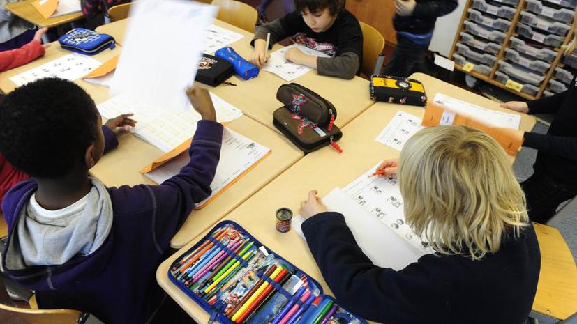 Эксперт: Британские учителя зациклены на результатах экзаменов и не учат детей базовым ценностям