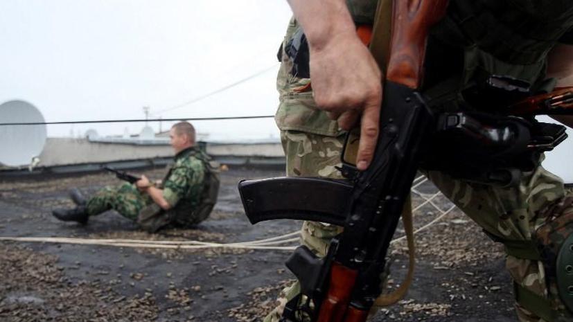 Ополченцы блокировали в аэропорту Луганска от 500 до 2 тысяч украинских силовиков и предлагают им сдаться