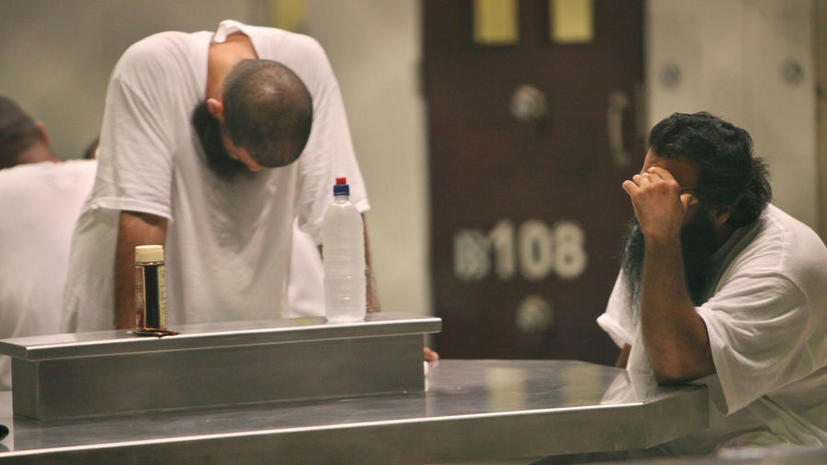 Адвокат: участник голодовки в Гуантанамо находится на грани самоубийства
