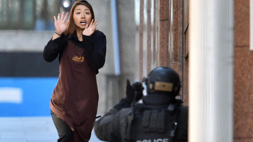 Захват заложников в Сиднее - видео с места происшествия