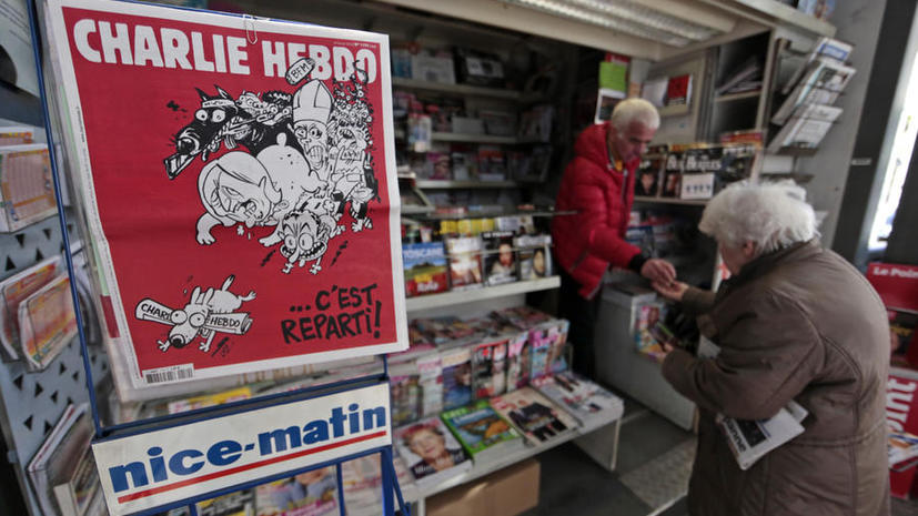 Пользователей соцсетей возмутили карикатуры Charlie Hebdo на трагедию A321