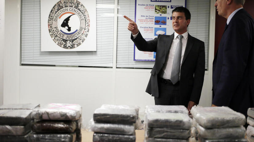 Наркоторговцы переправили из Венесуэлы во Францию более тонны кокаина