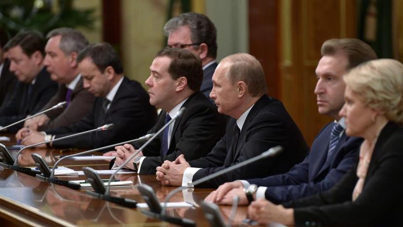 СМИ: Пока простые россияне отдыхают, министры будут работать